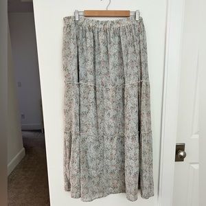 XXL soft light blue, flower skirt.